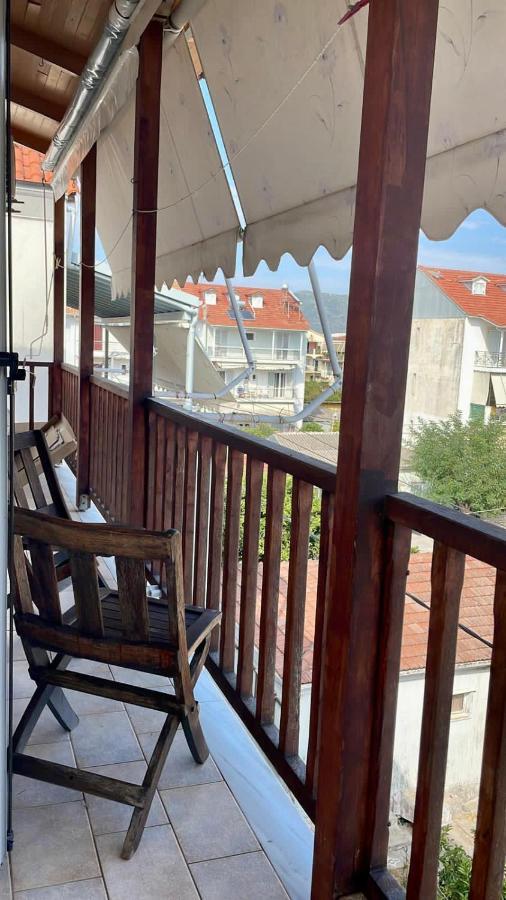 Lauren'S Charm Town Apartment Lefkáda エクステリア 写真